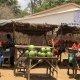 Viaje Zambia - puestos de fruta en la ruta