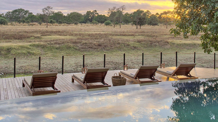 Piscina en Lion Camp
